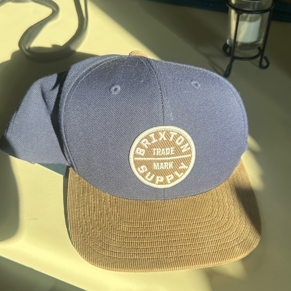 Brixton navy crown with brown brim patch snapback